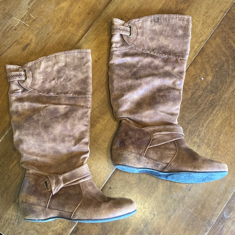 Size 7.5 dress boots